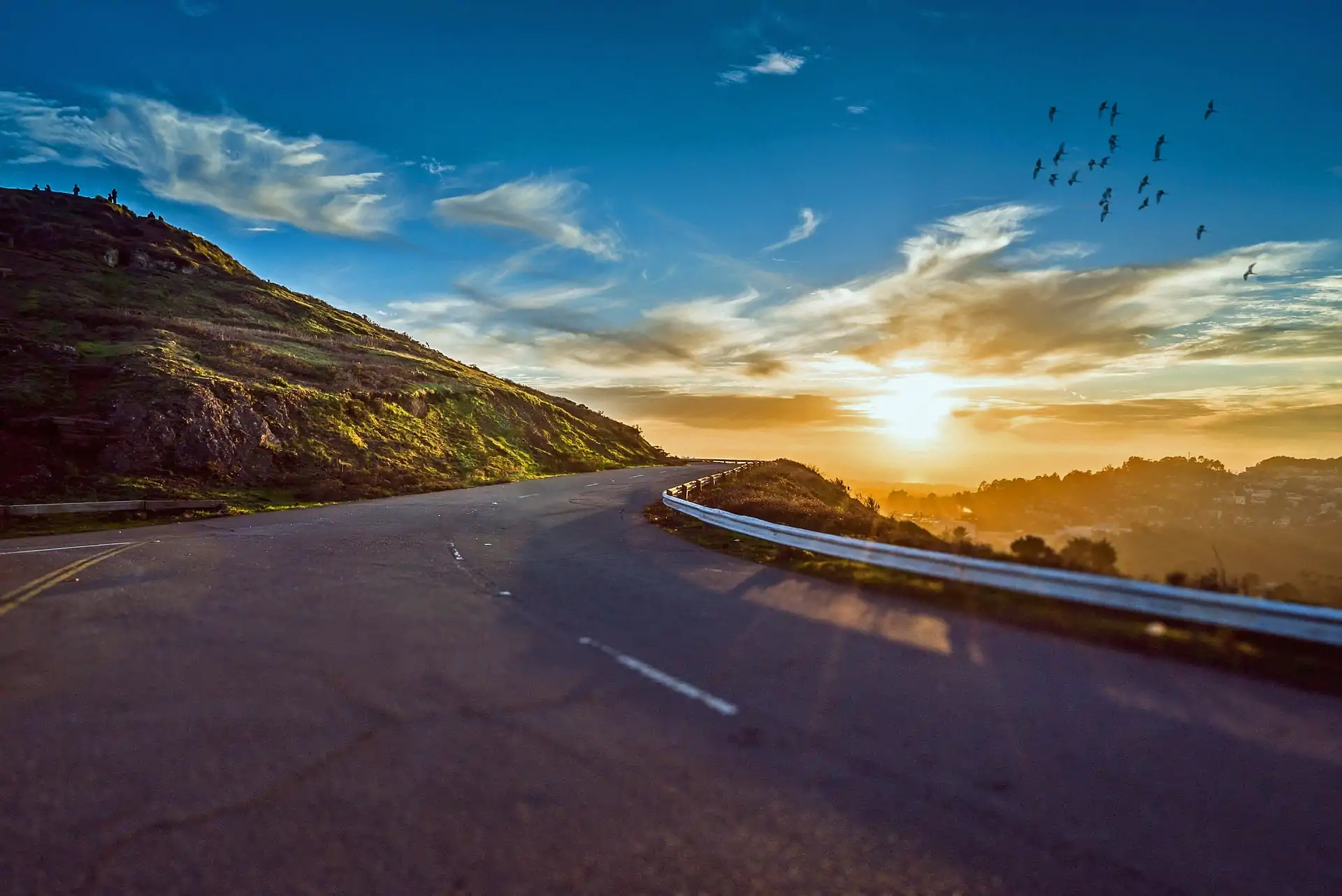 Mountain road 1556177 1920
